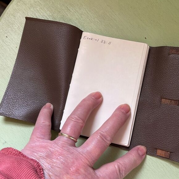 Little leather bound travel carry notebook. - Picture 4 of 8